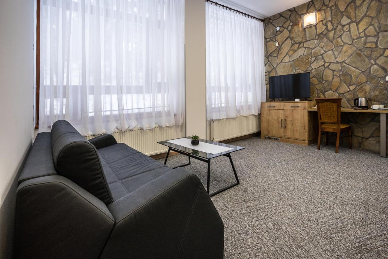 Hotel Somka Drienica Exterior foto
