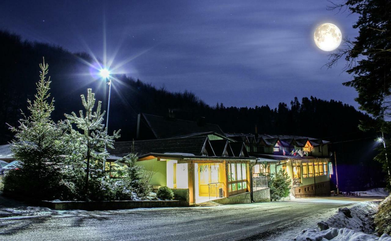 Hotel Somka Drienica Exterior foto